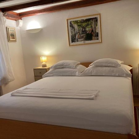 Guesthouse Vicelic 1 Dubrovnik Eksteriør bilde